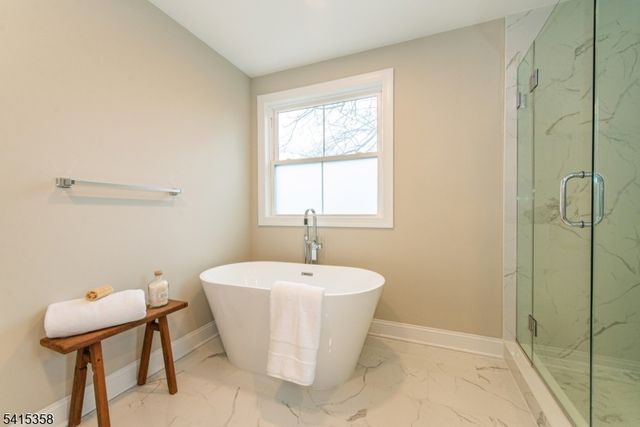 13 Mount Pleasant Pkwy, Livingston Twp., NJ 07039