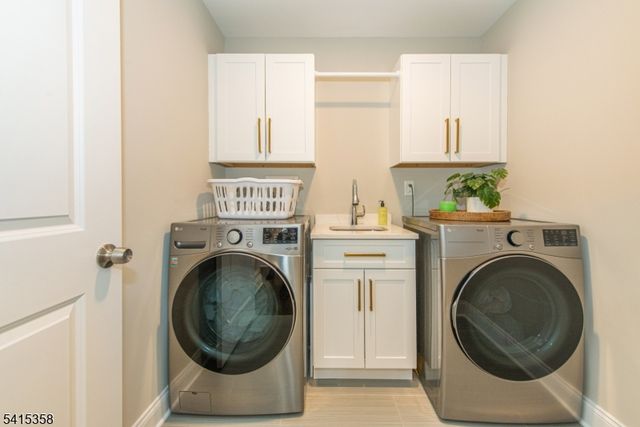 13 Mount Pleasant Pkwy, Livingston Twp., NJ 07039