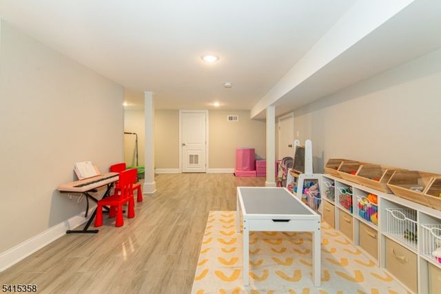 13 Mount Pleasant Pkwy, Livingston Twp., NJ 07039