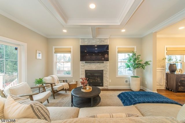 13 Mount Pleasant Pkwy, Livingston Twp., NJ 07039