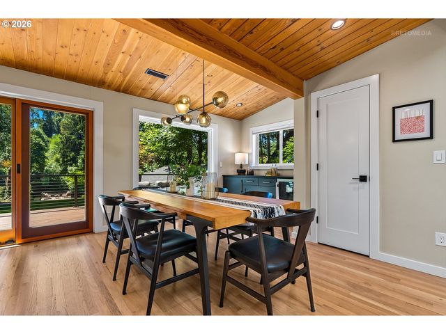 4550 DOGWOOD Dr, Lake Oswego, OR 97035