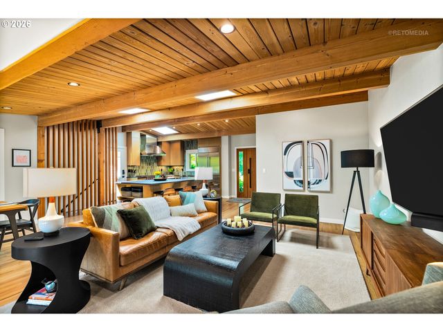 4550 DOGWOOD Dr, Lake Oswego, OR 97035