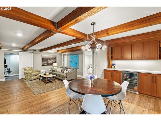 4550 DOGWOOD Dr, Lake Oswego, OR 97035