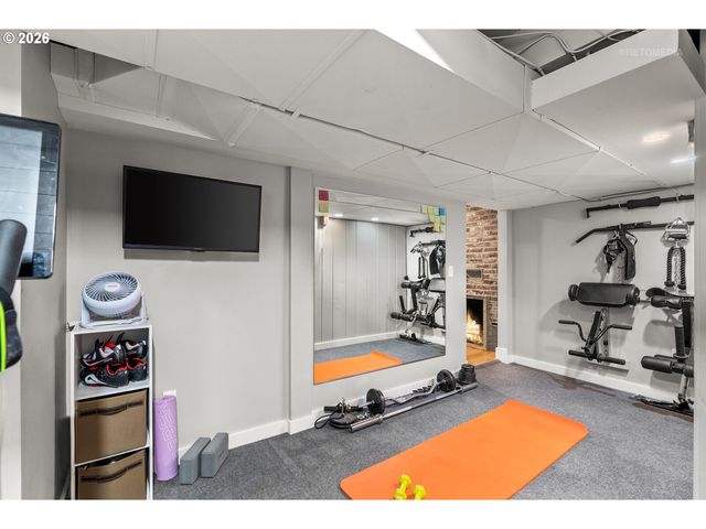 4550 DOGWOOD Dr, Lake Oswego, OR 97035