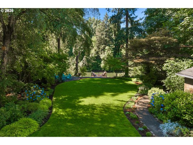 4550 DOGWOOD Dr, Lake Oswego, OR 97035
