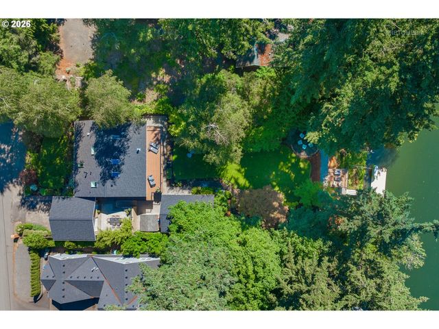 4550 DOGWOOD Dr, Lake Oswego, OR 97035