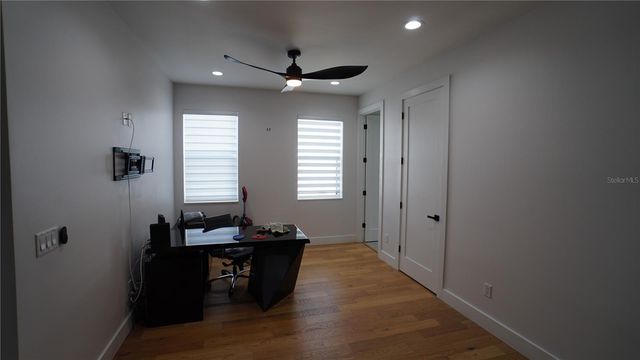 3213 W ABDELLA STREET, Tampa, FL 33607