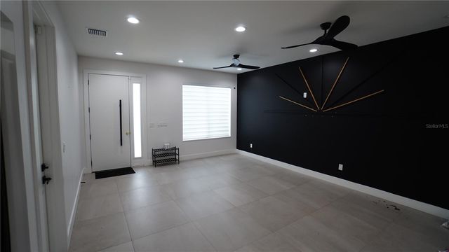 3213 W ABDELLA STREET, Tampa, FL 33607