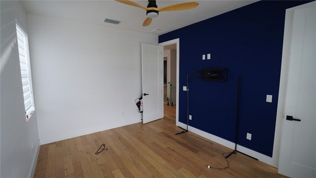 3213 W ABDELLA STREET, Tampa, FL 33607