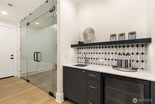 10630 SE 22nd Street, Bellevue, WA 98004