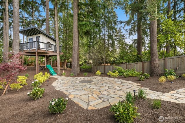 10630 SE 22nd Street, Bellevue, WA 98004