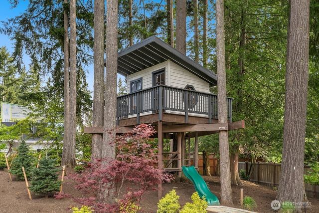 10630 SE 22nd Street, Bellevue, WA 98004