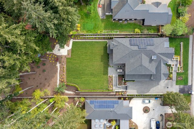 10630 SE 22nd Street, Bellevue, WA 98004