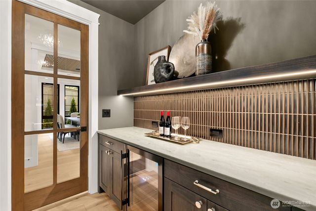 10630 SE 22nd Street, Bellevue, WA 98004