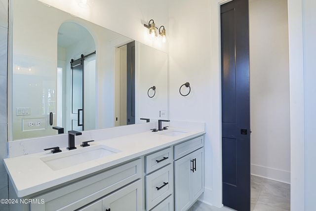 527 S Middleton Drive NW, Calabash, NC 28467