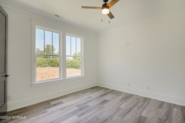 527 S Middleton Drive NW, Calabash, NC 28467