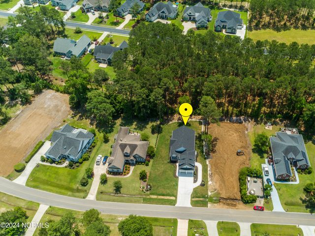 527 S Middleton Drive NW, Calabash, NC 28467