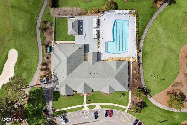 527 S Middleton Drive NW, Calabash, NC 28467