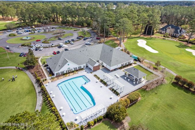 527 S Middleton Drive NW, Calabash, NC 28467
