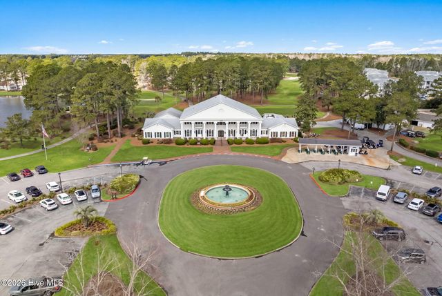 527 S Middleton Drive NW, Calabash, NC 28467