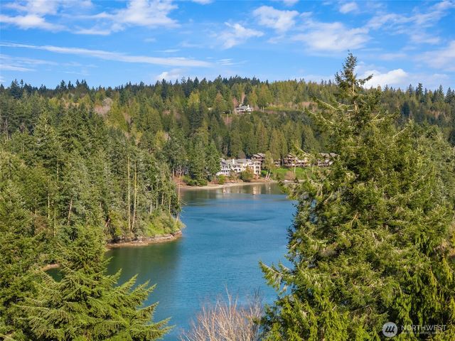 230 Camber Lane, Port Ludlow, WA 98365