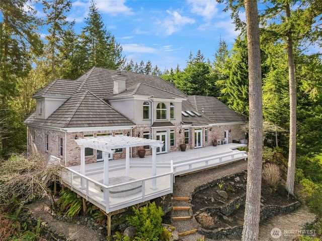 230 Camber Lane, Port Ludlow, WA 98365