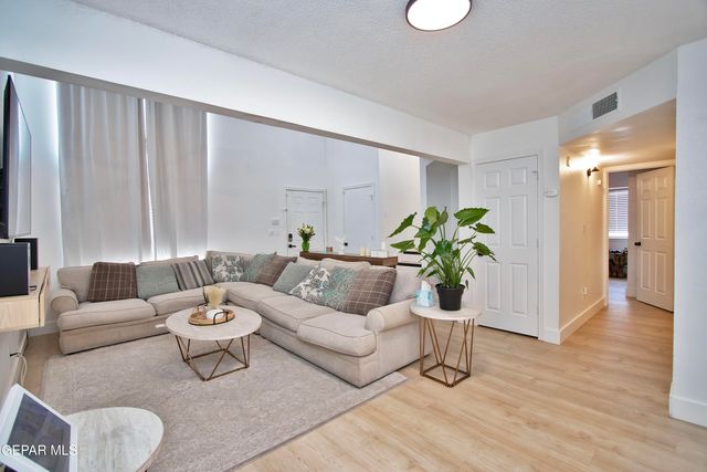 11400 Pifas Nevarez Place, El Paso, TX 79934
