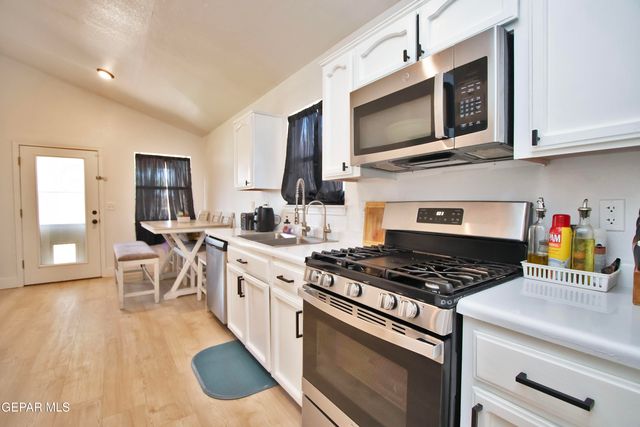 11400 Pifas Nevarez Place, El Paso, TX 79934