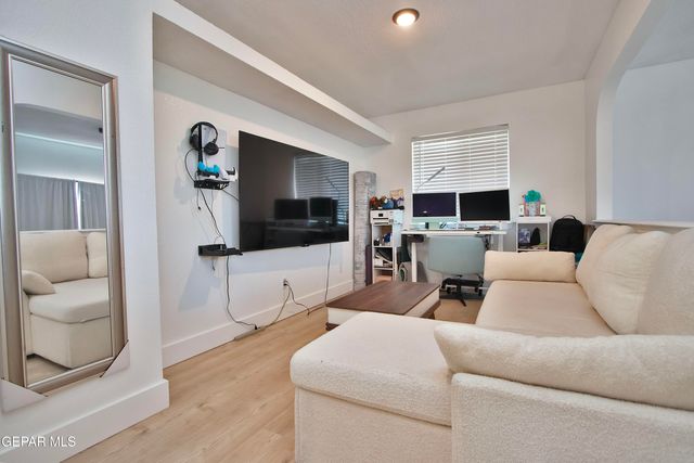 11400 Pifas Nevarez Place, El Paso, TX 79934