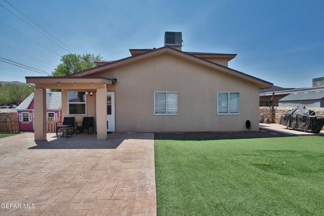 11400 Pifas Nevarez Place, El Paso, TX 79934