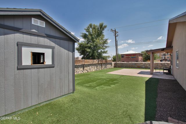11400 Pifas Nevarez Place, El Paso, TX 79934