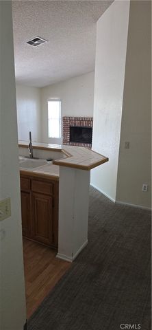 12374 Chuckwalla, Victorville, CA 92395