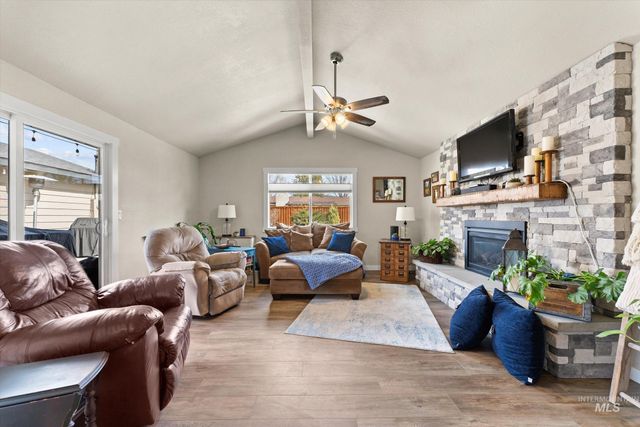 11832 Jerry Lee Ln, Nampa, ID 83651