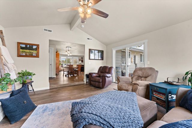 11832 Jerry Lee Ln, Nampa, ID 83651