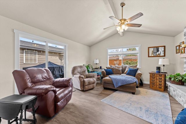 11832 Jerry Lee Ln, Nampa, ID 83651