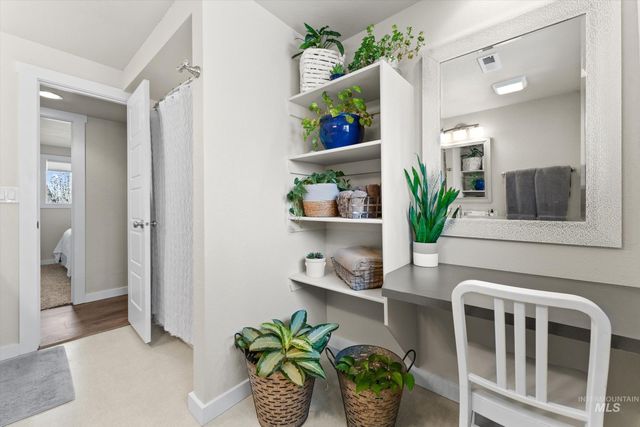 11832 Jerry Lee Ln, Nampa, ID 83651