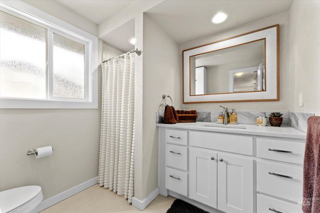 11832 Jerry Lee Ln, Nampa, ID 83651