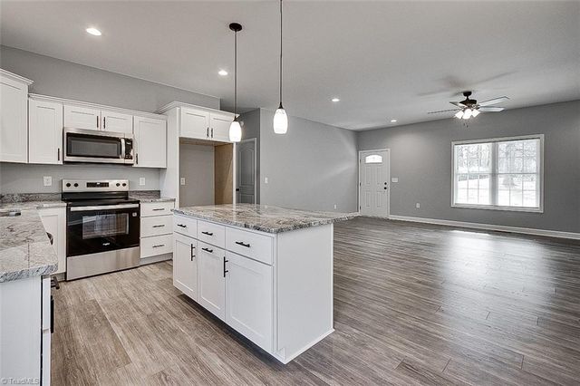 543 Hawthorne Drive, Asheboro, NC 27205