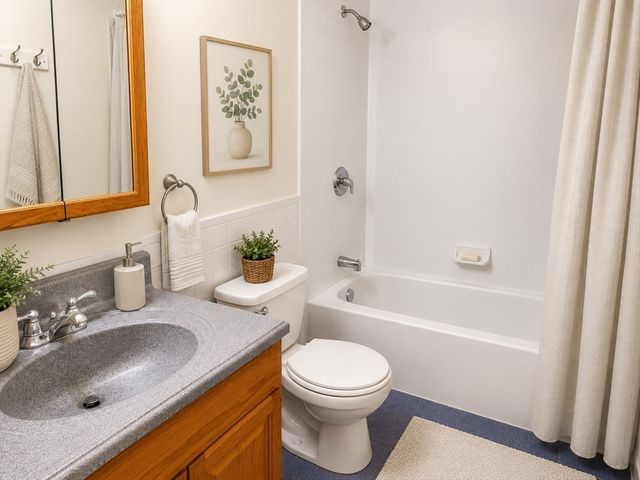 25 Greentree Lane 43, Weymouth, MA 02190