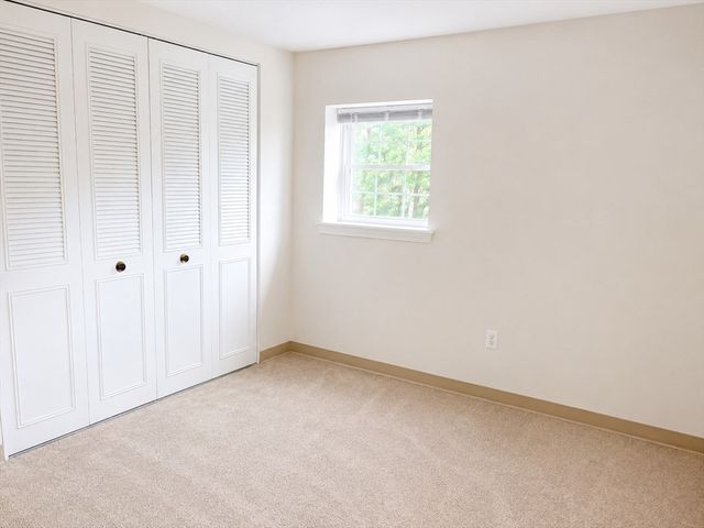 25 Greentree Lane 43, Weymouth, MA 02190