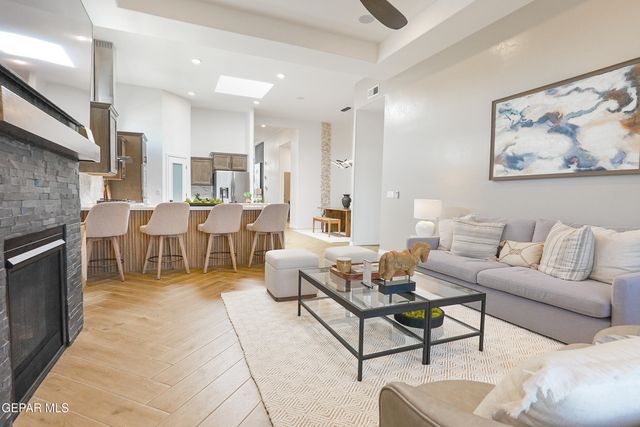 101 Vista Cristo Way, Santa Teresa, NM 88008