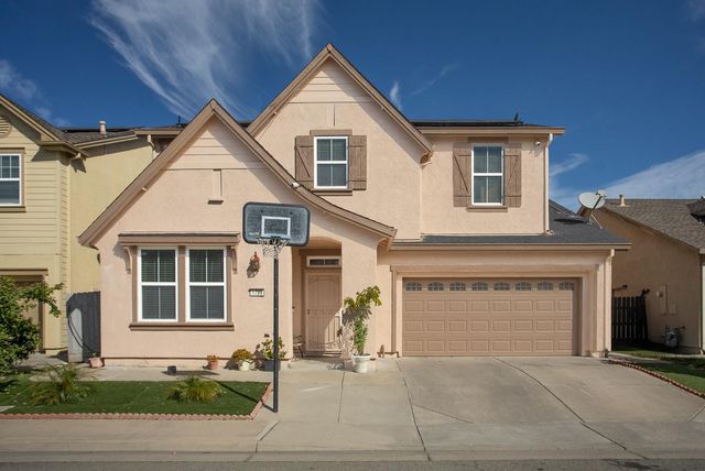 1799 Newport Dr, Yuba City, CA 95993