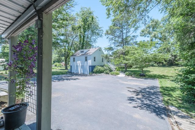 5599 Lee Hwy, Troutville, VA 24175