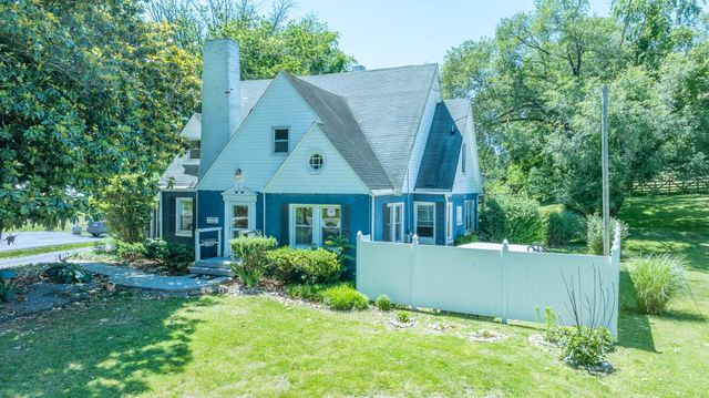 5599 Lee Hwy, Troutville, VA 24175