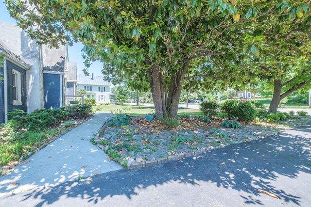 5599 Lee Hwy, Troutville, VA 24175