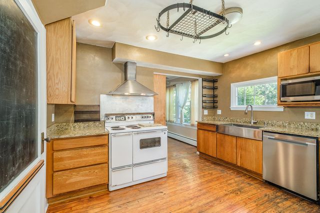 5599 Lee Hwy, Troutville, VA 24175