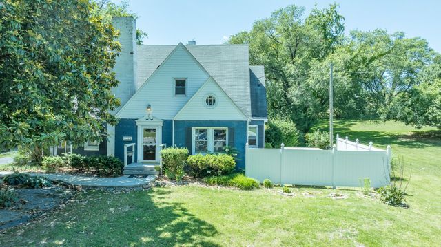 5599 Lee Hwy, Troutville, VA 24175