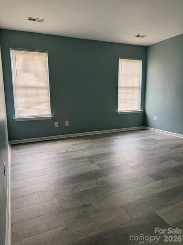 3514 Crestridge Drive, Charlotte, NC 28217