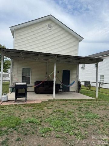 3514 Crestridge Drive, Charlotte, NC 28217