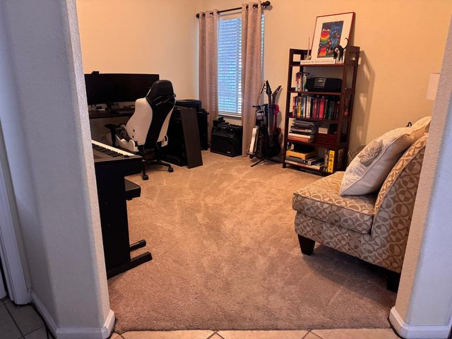 2559 E Fallbrook Avenue, Fresno, CA 93720